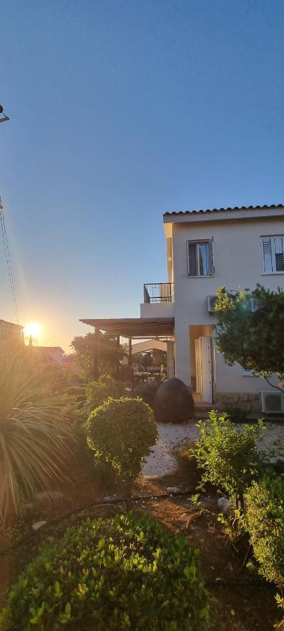 Fab Sea And Mountain View Villa, Walking Distance From The Sandy Beach Yialia Exterior photo